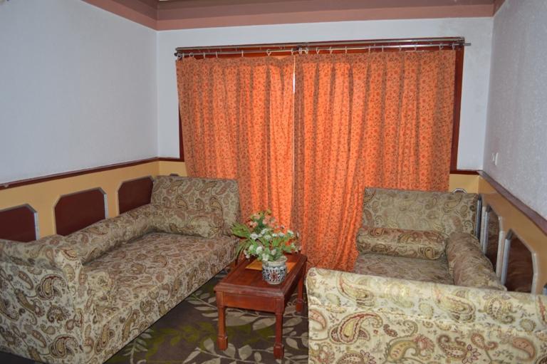 Shah Abbas Hotel At Dal Lake Srīnagar Exteriör bild